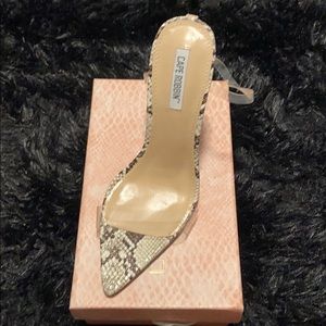 Strapped open toe heel